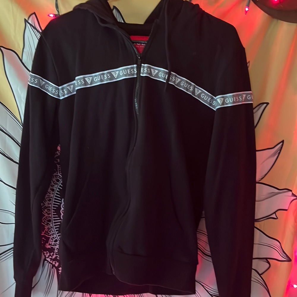 GUESS BLACK HOODED ZIP UP SWEATSHIRT SMALL